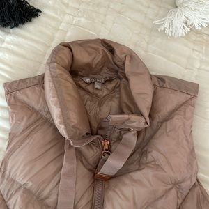 Athleta rose down vest with rose gold accents